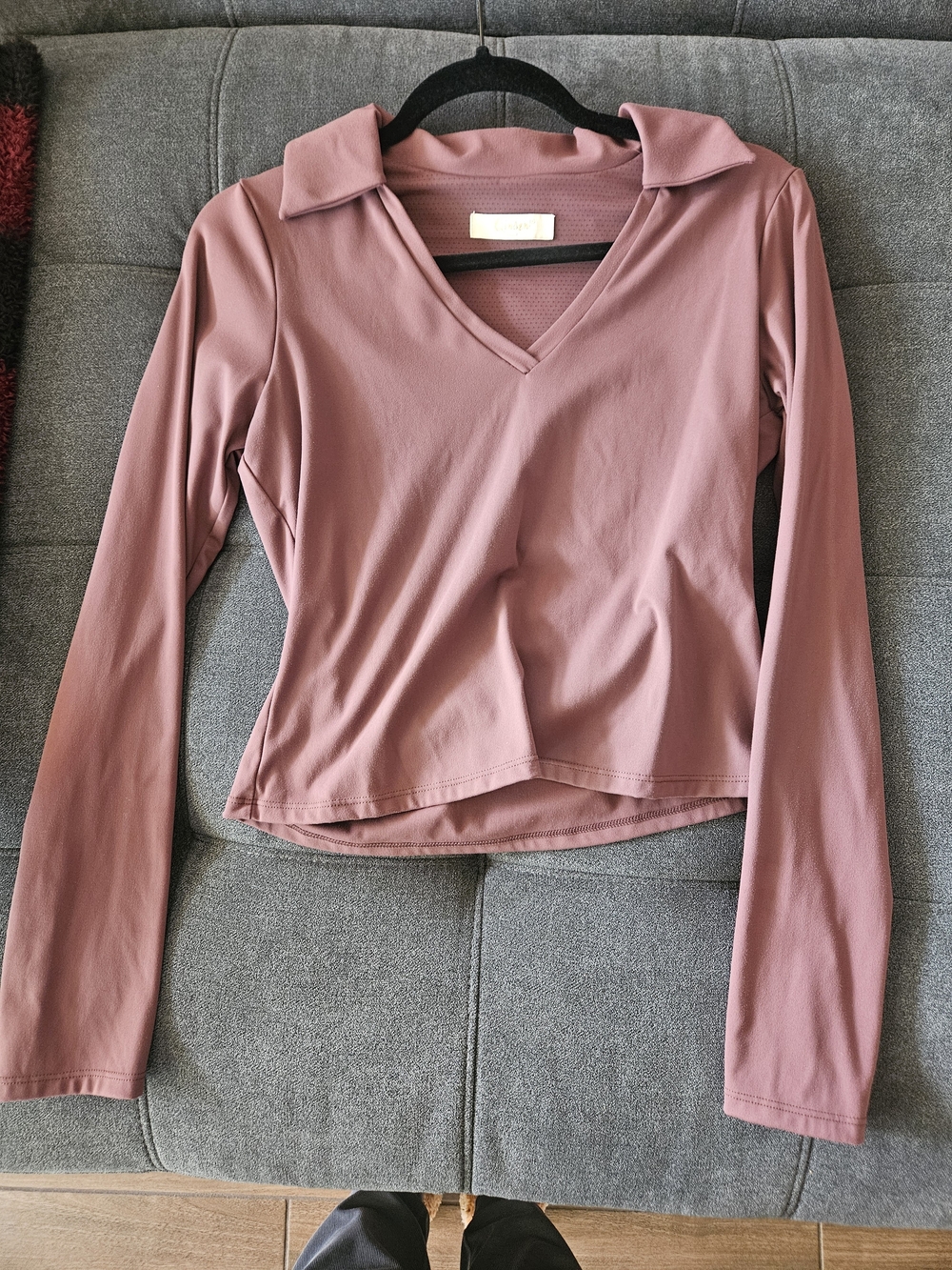 V-Neck Long-Sleeve Collared Top in Dusty Rose